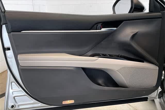 Thumbnail: 2018 Toyota Camry - 30