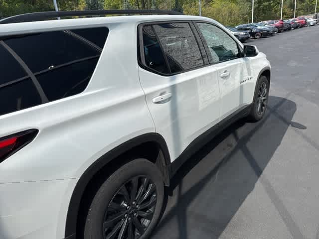 2023 Chevrolet Traverse RS photo 2