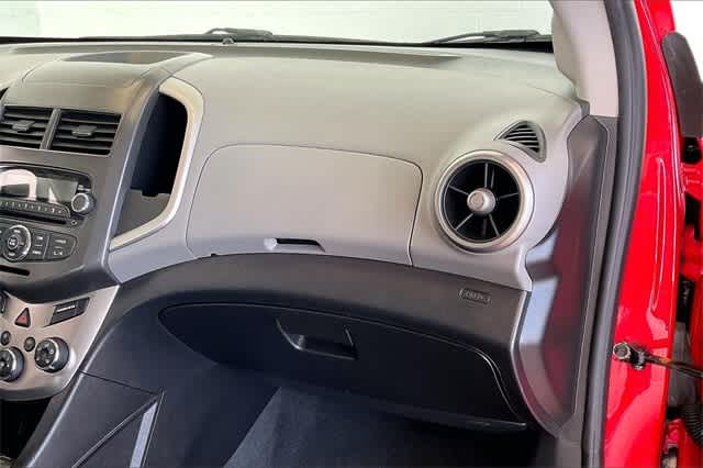 Thumbnail: 2015 Chevrolet Sonic - 25