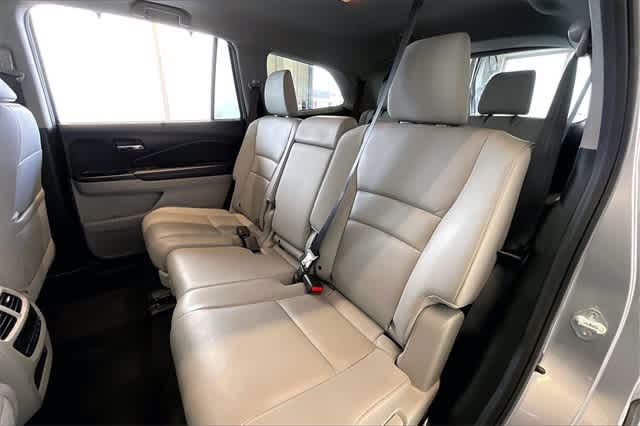 Thumbnail: 2022 Honda Pilot - 14