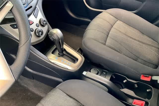 Thumbnail: 2015 Chevrolet Sonic - 18