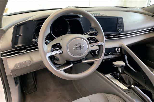 Thumbnail: 2021 Hyundai Elantra - 3