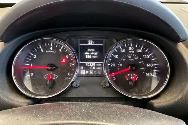 Thumbnail: 2013 Nissan Rogue - 19