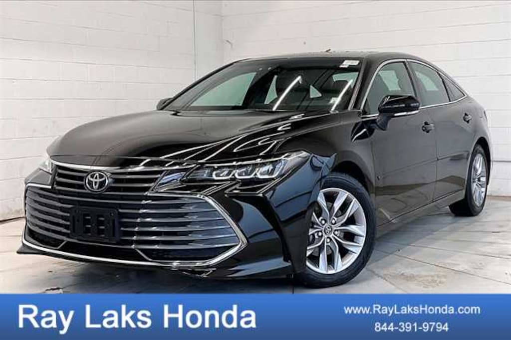 Used 2019 Toyota Avalon XLE Sedan
