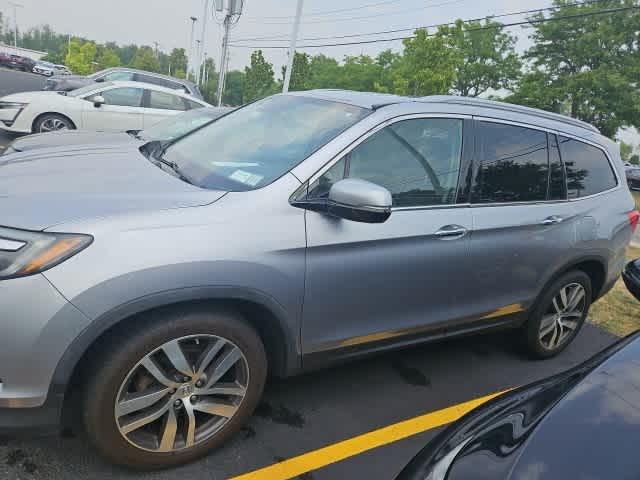Thumbnail: 2017 Honda Pilot - 2