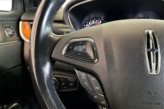 Thumbnail: 2017 Lincoln MKC - 27
