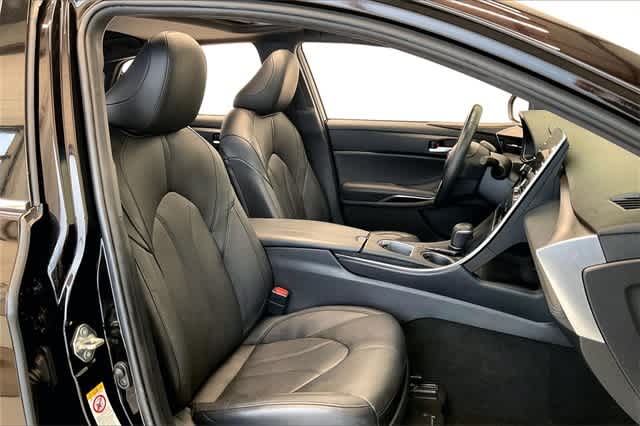 Thumbnail: 2019 Toyota Avalon - 15