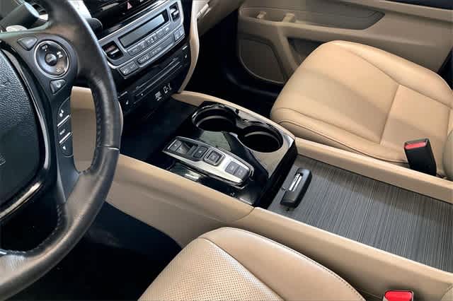 Thumbnail: 2020 Honda Ridgeline - 18