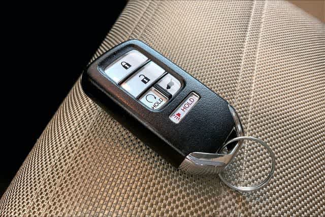 Thumbnail: 2018 Honda CR-V - 21