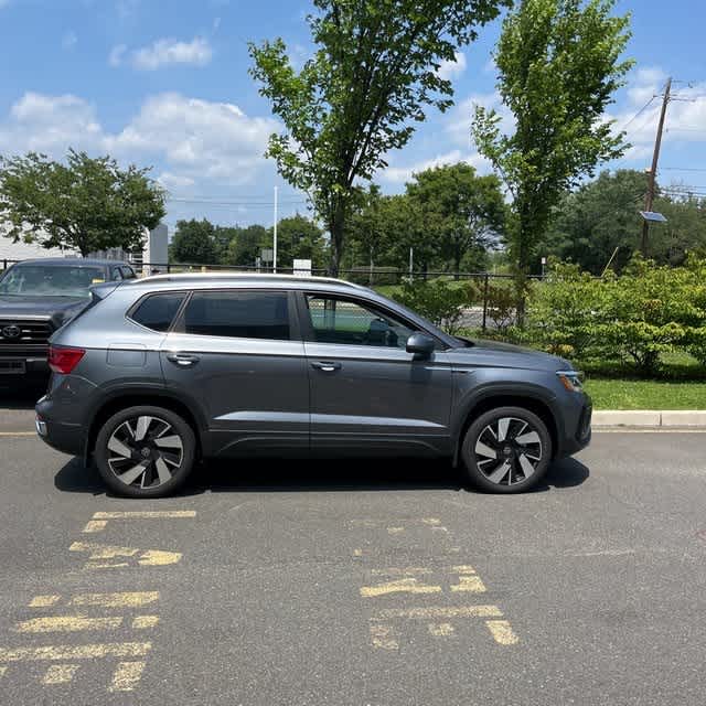 Thumbnail: 2024 Volkswagen Taos - 14