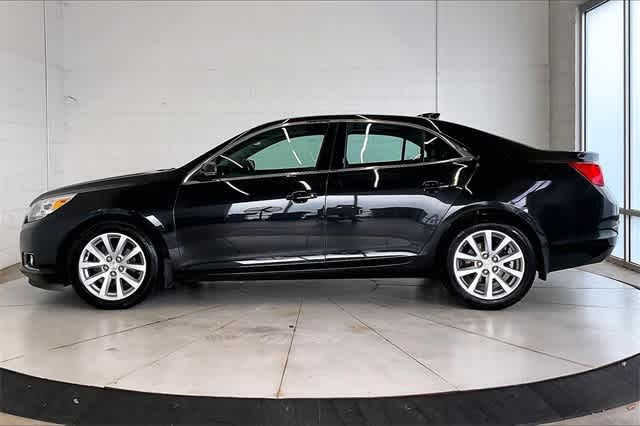 Thumbnail: 2015 Chevrolet Malibu - 4