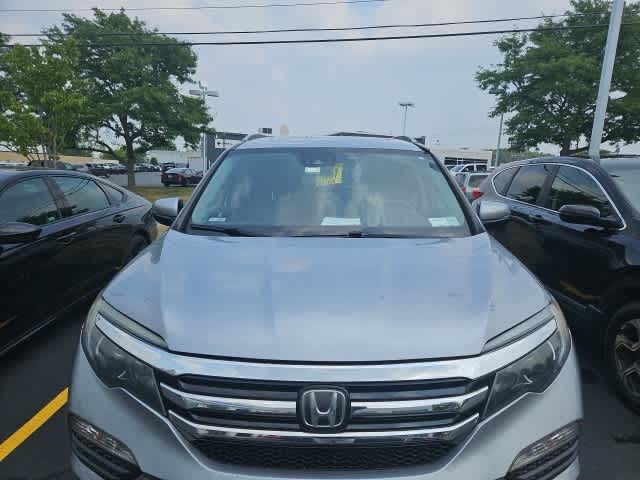 Thumbnail: 2017 Honda Pilot - 10