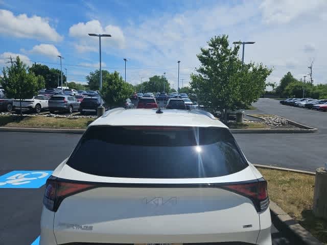 Thumbnail: 2023 Kia Sportage - 4
