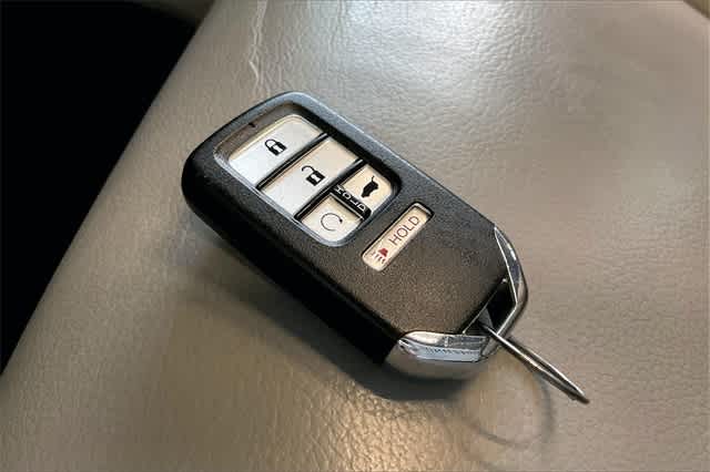 Thumbnail: 2022 Honda Pilot - 21