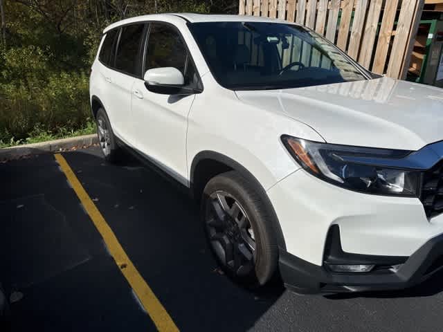 Thumbnail: 2023 Honda Passport - 3