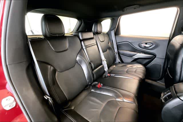 Thumbnail: 2019 Jeep Cherokee - 26