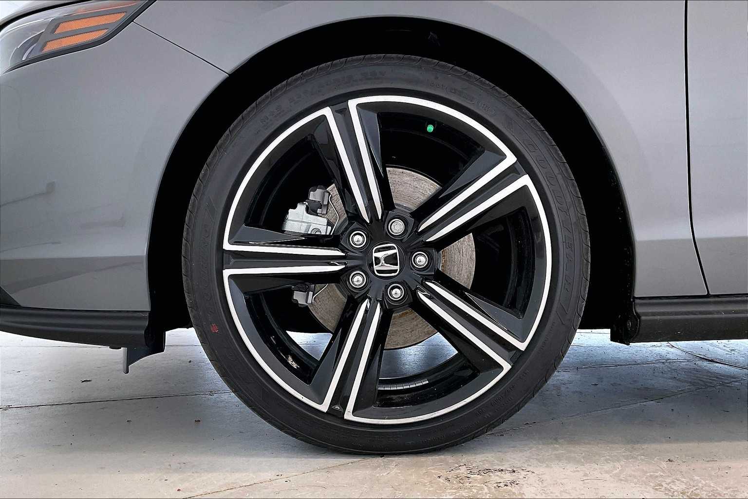 Thumbnail: 2025 Honda Accord - 9