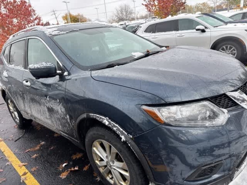 Used 2016 Nissan Rogue SV SUV