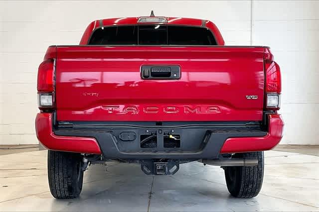 Thumbnail: 2022 Toyota Tacoma - 6