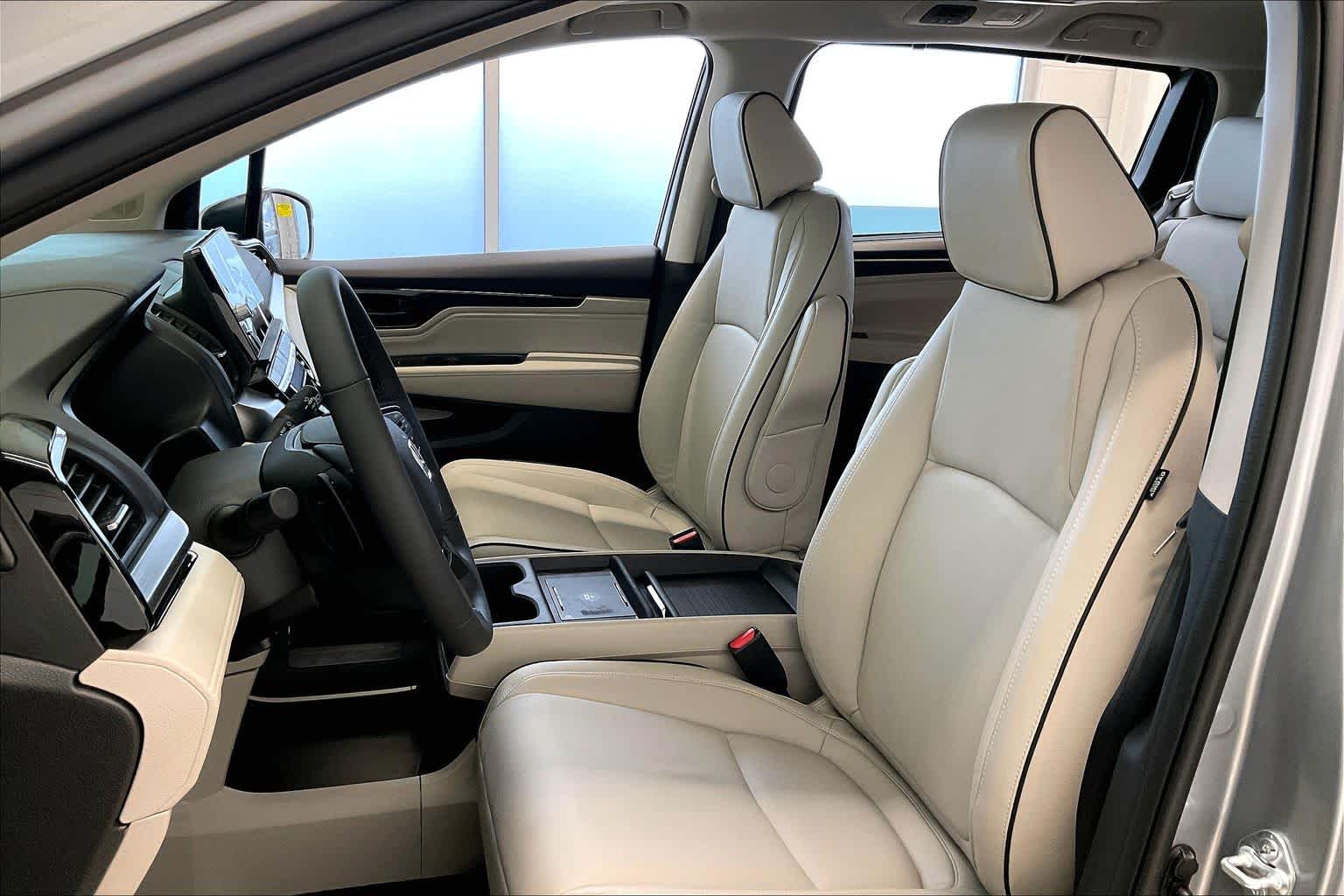 Thumbnail: 2026 Honda Odyssey - 11