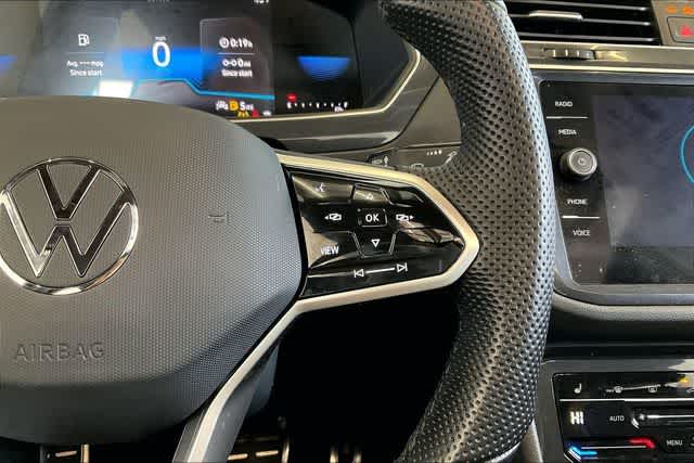 Thumbnail: 2023 Volkswagen Tiguan - 28