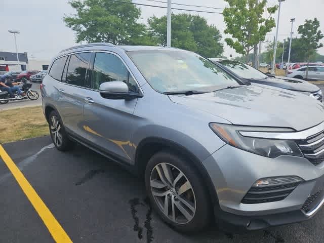 Thumbnail: 2017 Honda Pilot - 9