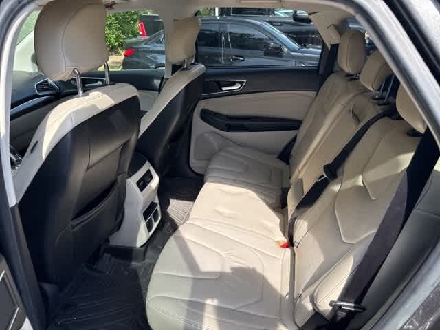 Thumbnail: 2016 Ford Edge - 11