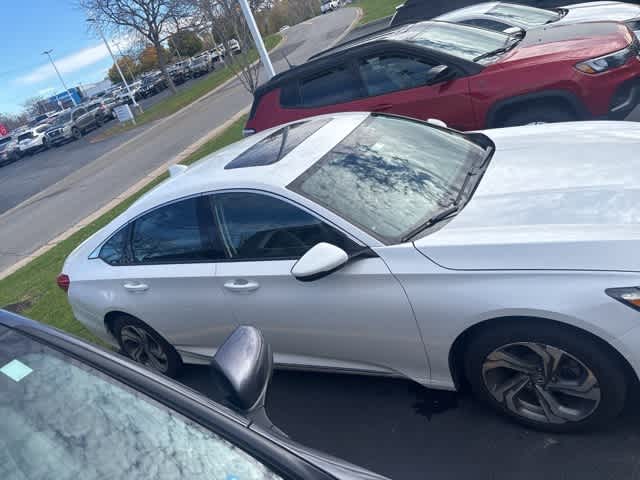 2020 Honda Accord EX-L 2.0T photo 4