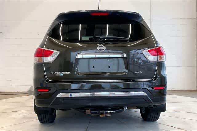 Thumbnail: 2015 Nissan Pathfinder - 6