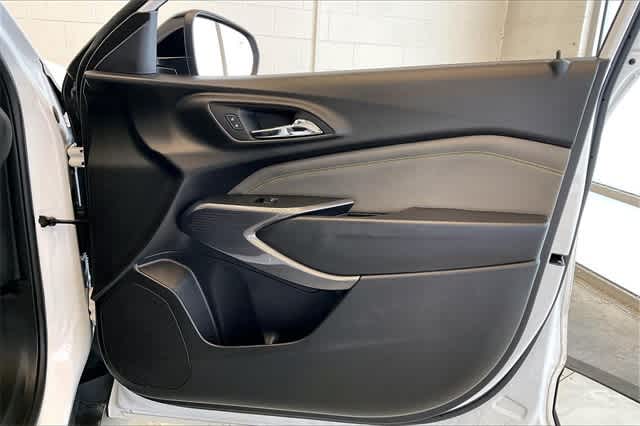 Thumbnail: 2025 Chevrolet Trax - 31