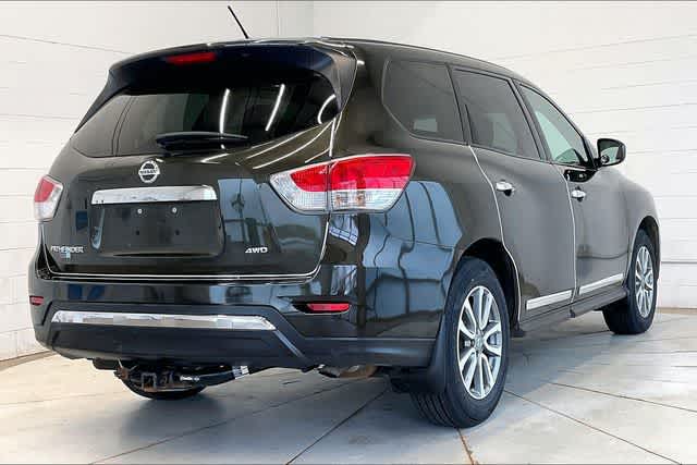 Thumbnail: 2015 Nissan Pathfinder - 24