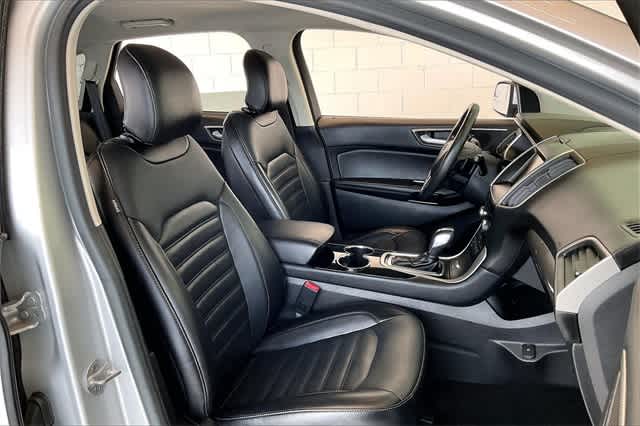 Thumbnail: 2015 Ford Edge - 15