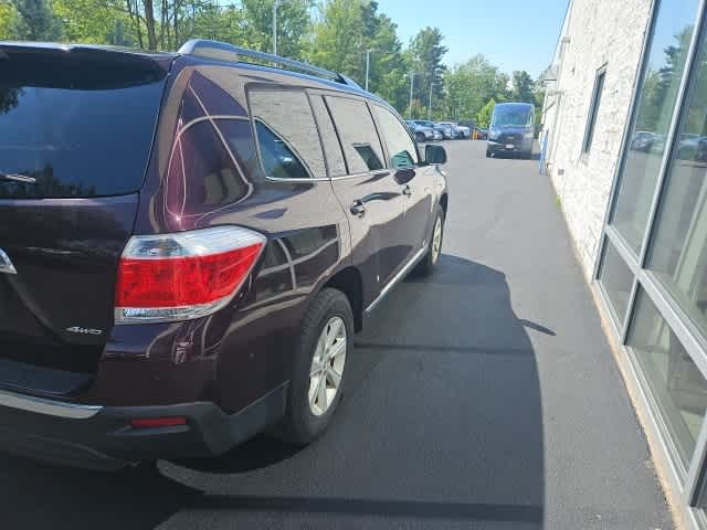 Thumbnail: 2013 Toyota Highlander - 6