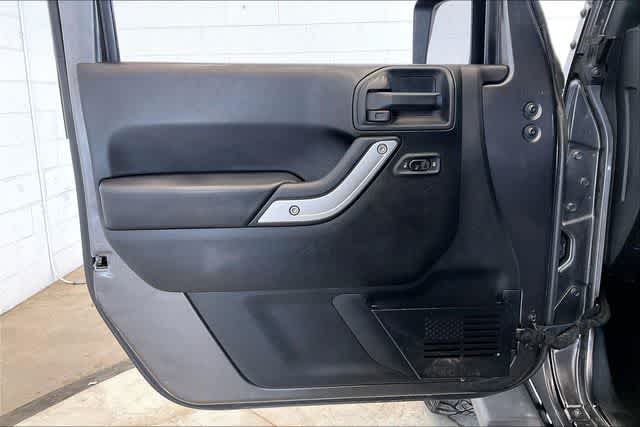 Thumbnail: 2016 Jeep Wrangler - 30