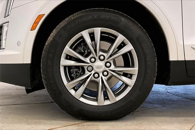 Thumbnail: 2021 Cadillac XT5 - 9