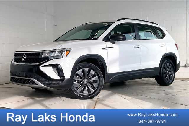 Thumbnail: 2022 Volkswagen Taos - 1
