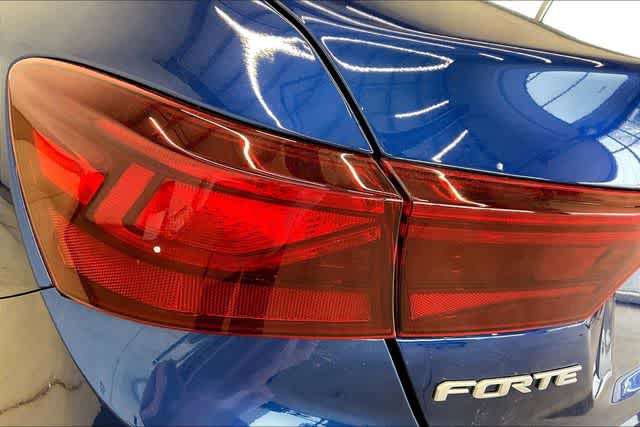 Thumbnail: 2023 Kia Forte - 33