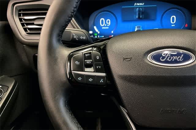 Thumbnail: 2023 Ford Escape - 27