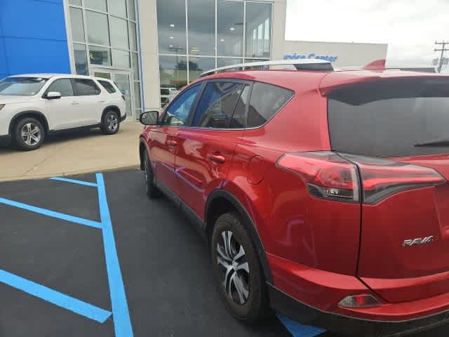 Thumbnail: 2016 Toyota RAV4 - 3