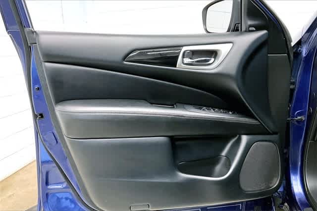 Thumbnail: 2020 Nissan Pathfinder - 28