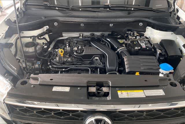 Thumbnail: 2022 Volkswagen Taos - 10