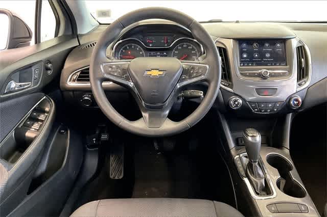 Thumbnail: 2019 Chevrolet Cruze - 16