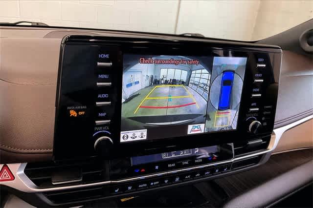 Thumbnail: 2023 Toyota Sienna - 29