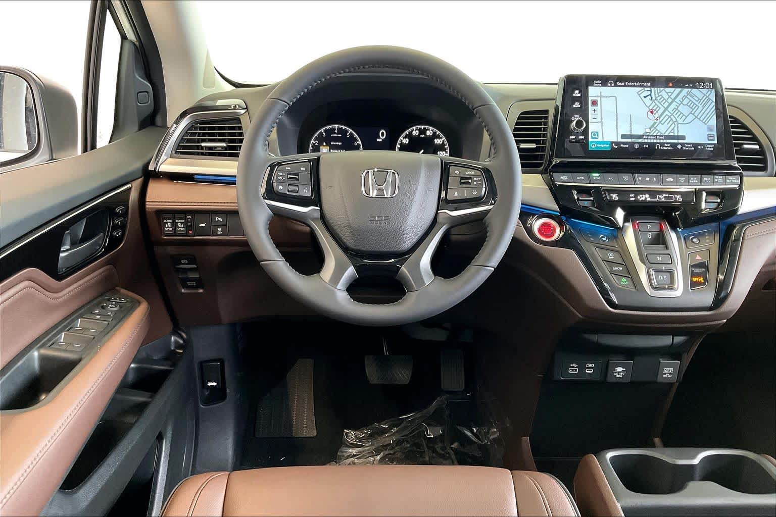 Thumbnail: 2026 Honda Odyssey - 15