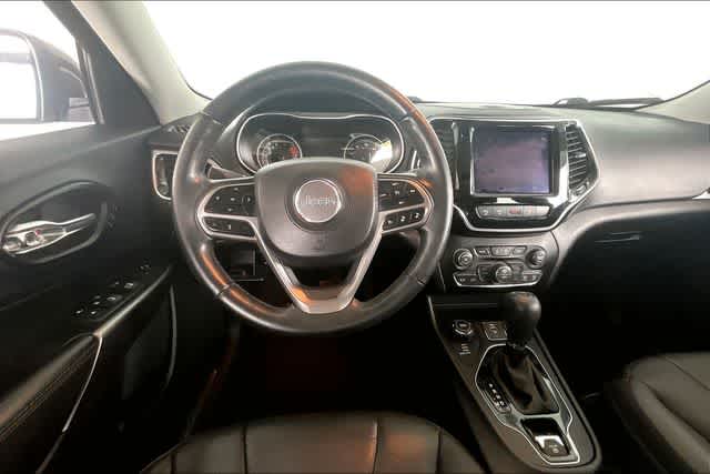 Thumbnail: 2021 Jeep Cherokee - 16