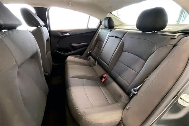 Thumbnail: 2018 Chevrolet Cruze - 14