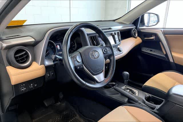Thumbnail: 2018 Toyota RAV4 - 2