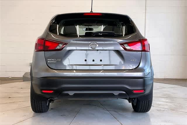 Thumbnail: 2019 Nissan Rogue Sport - 6