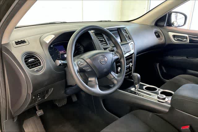 Thumbnail: 2015 Nissan Pathfinder - 3