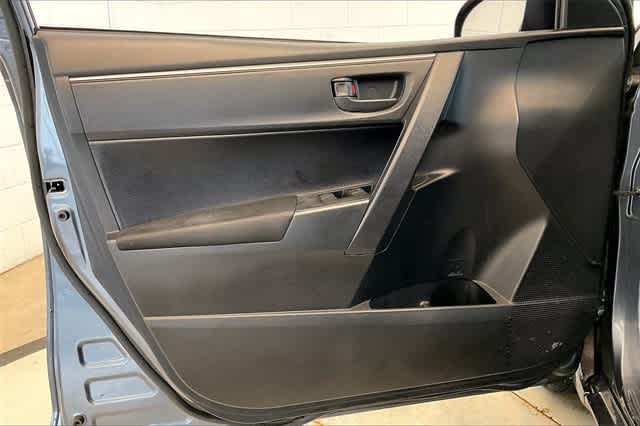 Thumbnail: 2014 Toyota Corolla - 30